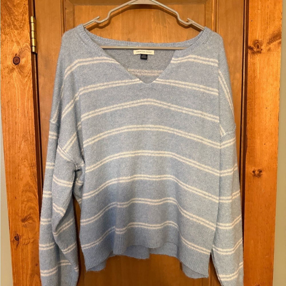 American Eagle Outfitters Blue and White V-Neck Sweater